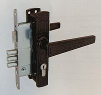 Д-град Зенит ЗВ4-3.01Р бронза 3 ригеля м/о 55 Замок врезной с/руч (15)