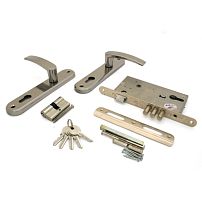 Рязань ЗВ 4-3 черн.жемчуг РФ 7-022 78110 м/о 85мм Замок врезной с/руч (12) Рязань ЗВ 4-3 черн.жемчуг РФ 7-022 78110 м/о 85мм Замок врезной с/руч (12)